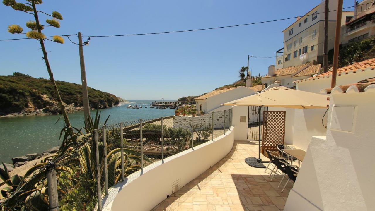 Chale Da Baia Villa Porto Covo Exterior photo